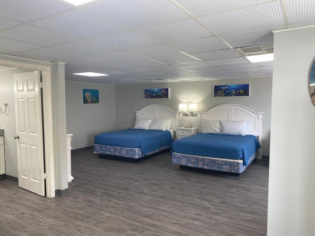 North Shore Oceanfront Resort Hotel Миртъл Бийч Стая снимка