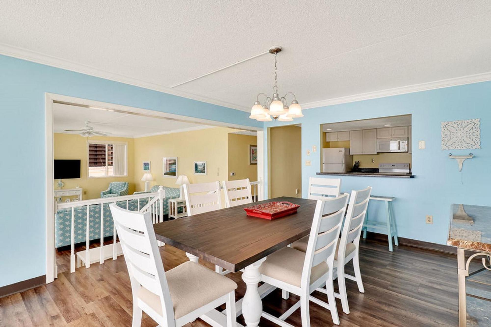 North Shore Oceanfront Resort Hotel Миртъл Бийч Стая снимка