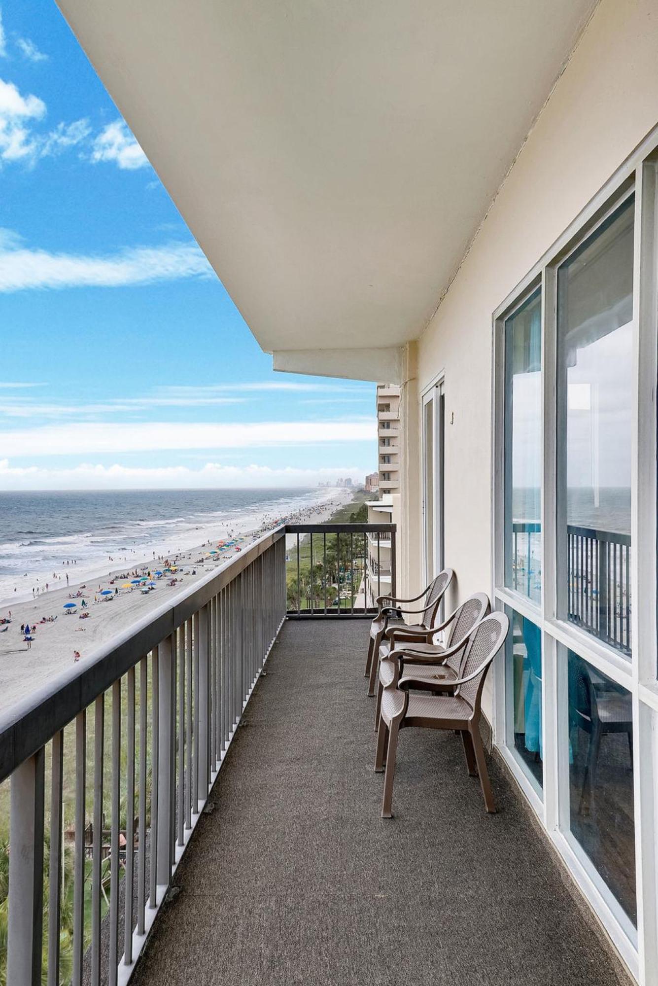 North Shore Oceanfront Resort Hotel Миртъл Бийч Стая снимка